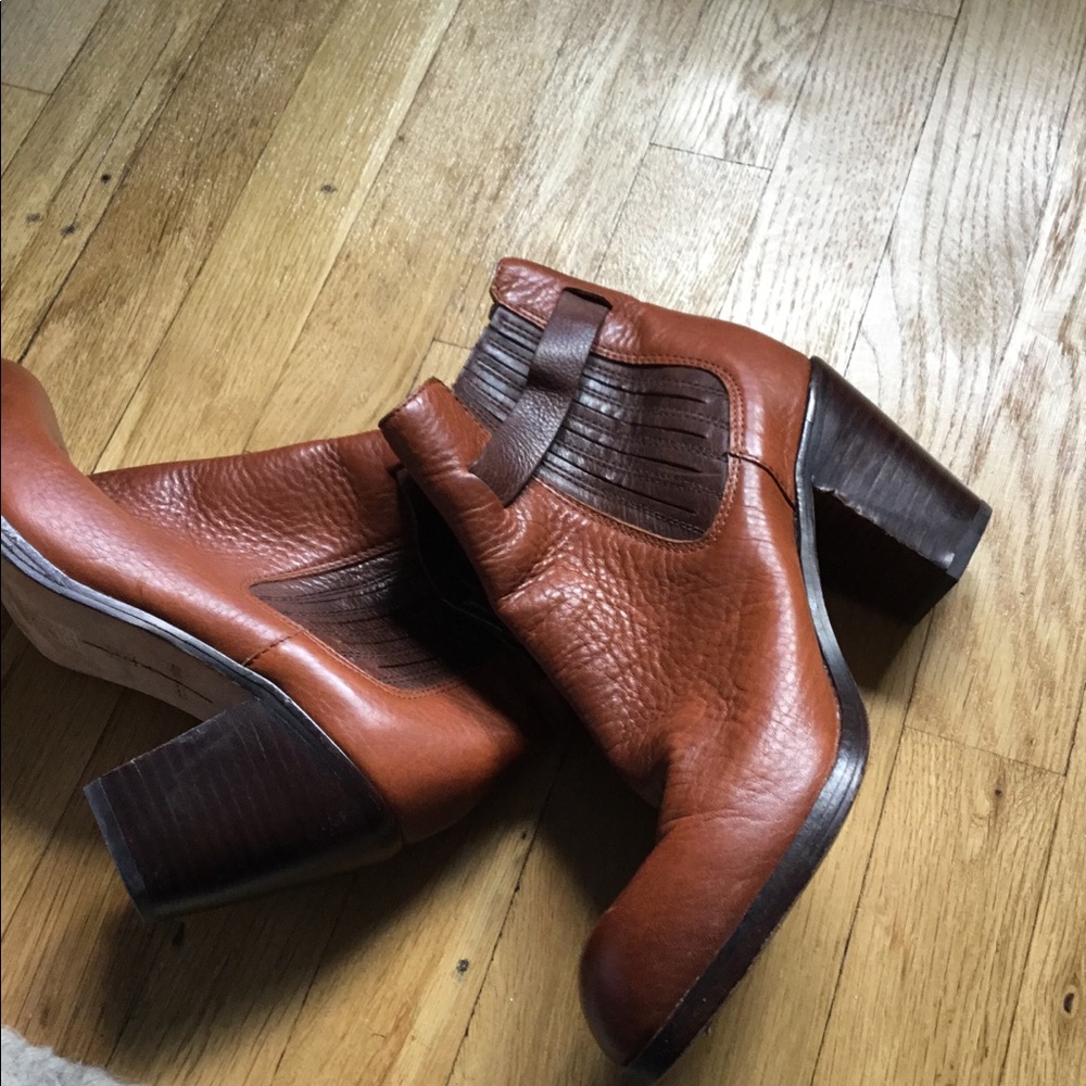 Leather Pull On Boots - image 6